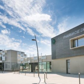 Construction d'une pharmacie à Mayenne par LMA